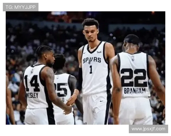 马刺强势挑战爵士迎接季后赛关键之战双方全力争夺西部排名